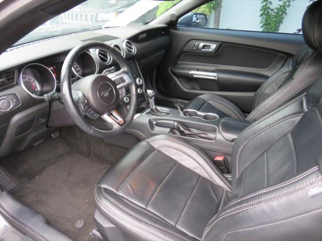 Photo of 2018 Magnetic Metallic Ford Mustang