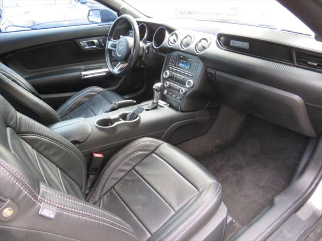 Photo of 2018 Magnetic Metallic Ford Mustang