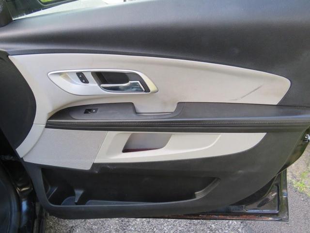 Photo of 2016 Mosaic Black Metallic Chevrolet Equinox
