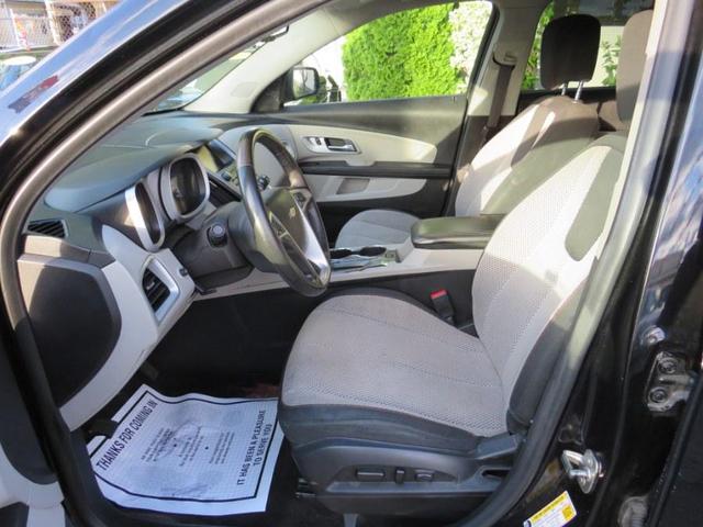Photo of 2016 Mosaic Black Metallic Chevrolet Equinox