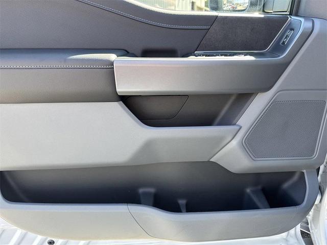 Photo of 2025 Space White Metallic Ford F-150