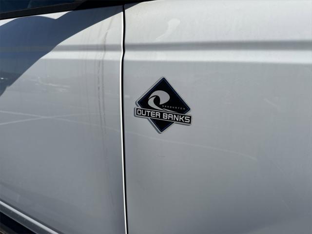 Photo of 2025 Oxford White Ford Bronco