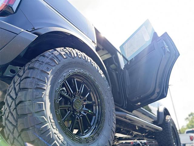 Photo of 2025 Shadow Black Ford Bronco