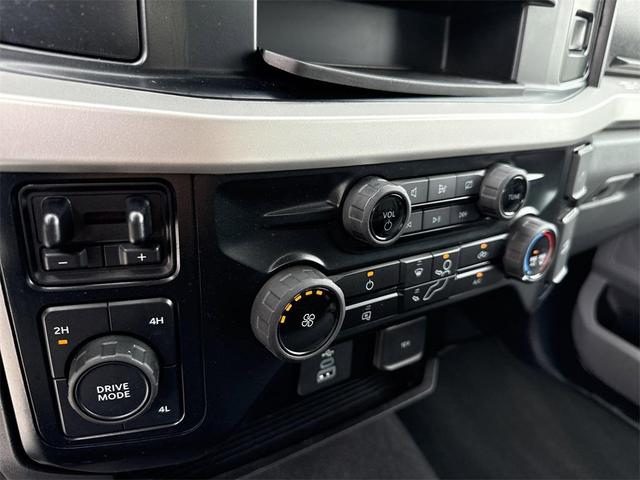 Photo of 2024 OXFORD WHITE Ford F-250