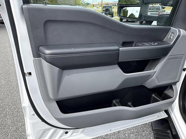 Photo of 2024 OXFORD WHITE Ford F-250