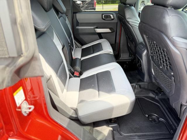 Photo of 2022 Hot Pepper Red Metallic Tinted Clearcoat Ford Bronco