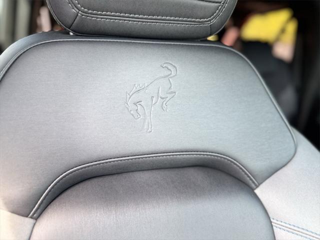 Photo of 2022 Hot Pepper Red Metallic Tinted Clearcoat Ford Bronco