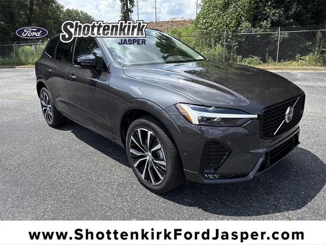 Photo of 2024 Platinum Gray Metallic Volvo XC60