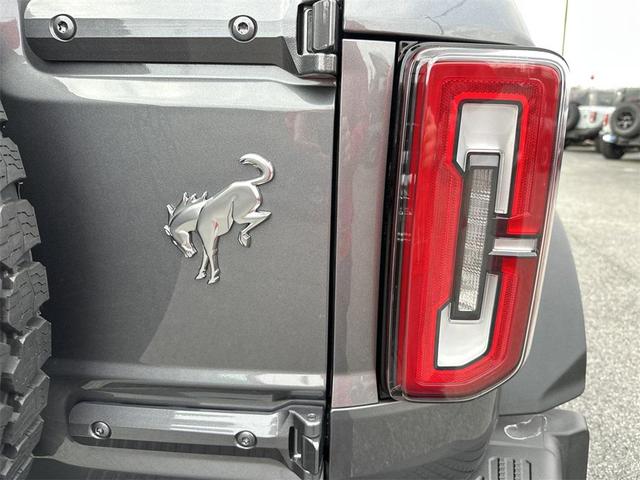 Photo of 2025 Carbonized Gray Metallic Ford Bronco