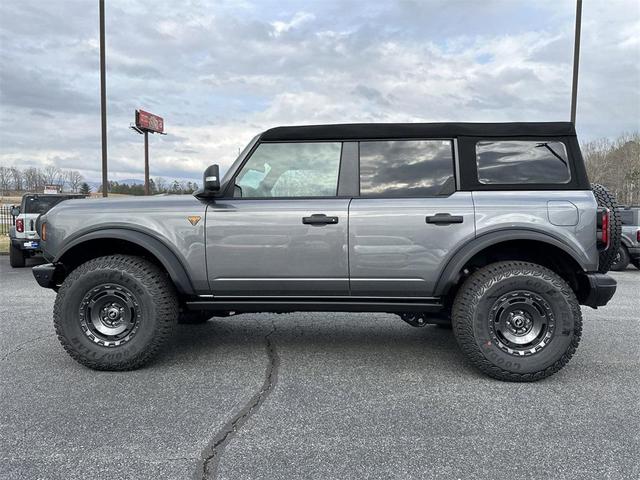 Photo of 2025 Carbonized Gray Metallic Ford Bronco