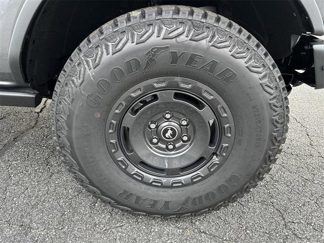 Photo of 2025 Carbonized Gray Metallic Ford Bronco