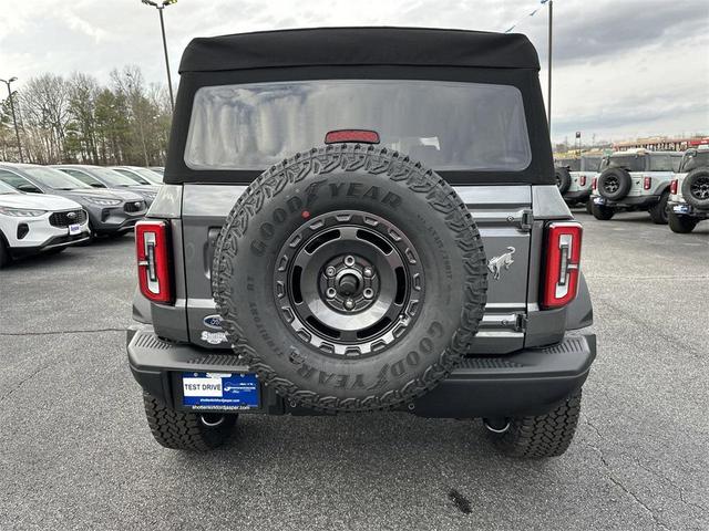 Photo of 2025 Carbonized Gray Metallic Ford Bronco