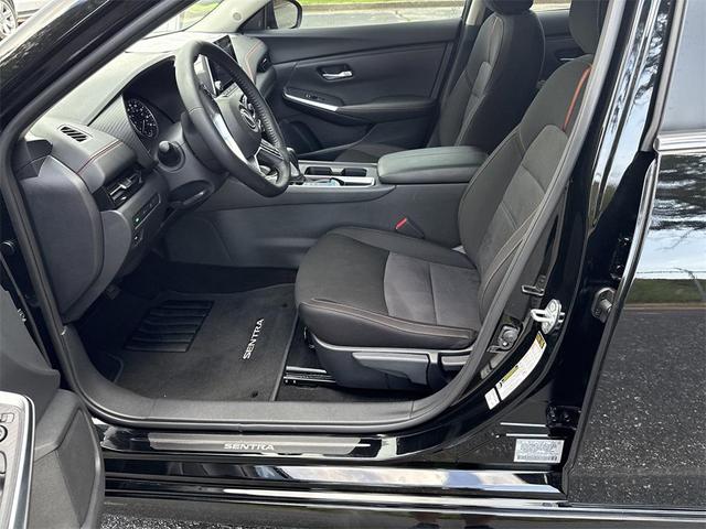 Photo of 2025 Super Black Nissan Sentra