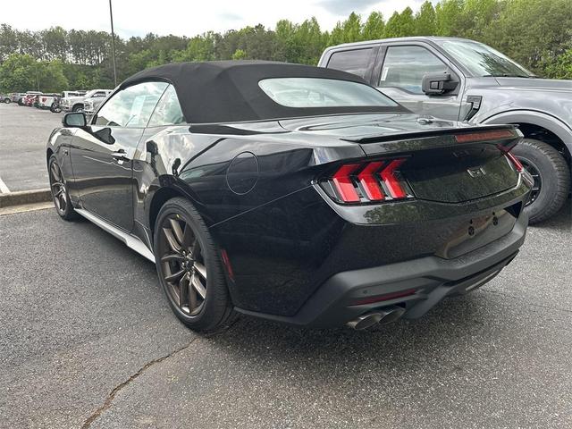 Photo of 2025 Shadow Black Ford Mustang