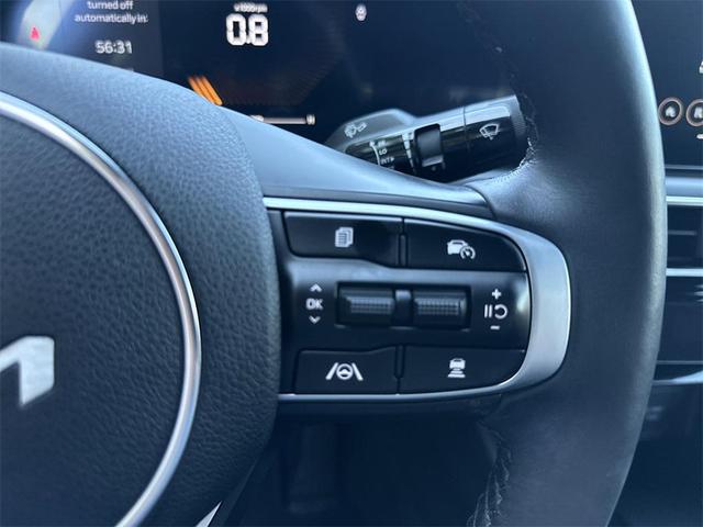 Photo of 2025 Aurora Black Pearl Kia K5