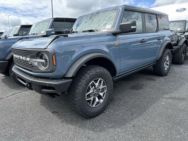Photo of 2025 Azure Gray Metallic Tri-Coat Ford Bronco