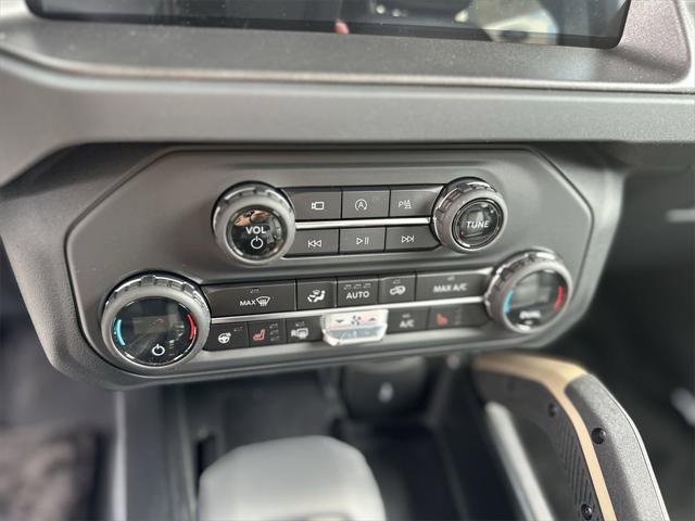 Photo of 2025 Azure Gray Metallic Tri-Coat Ford Bronco