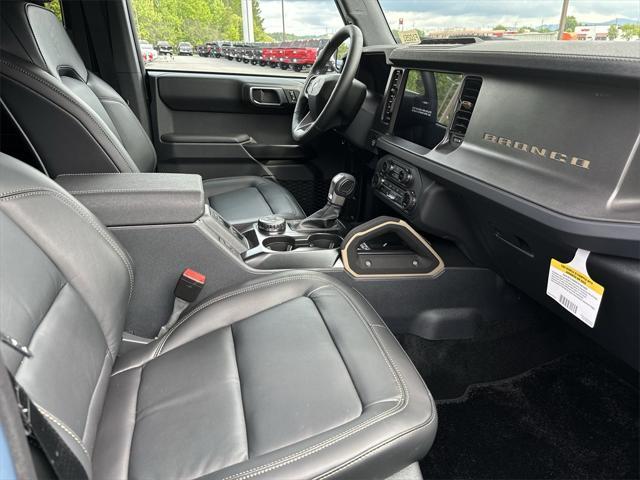 Photo of 2025 Azure Gray Metallic Tri-Coat Ford Bronco
