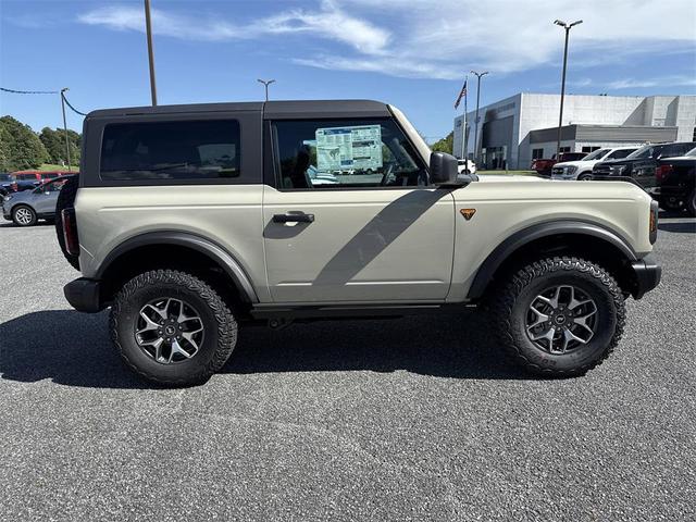 Photo of 2025 Desert Sand Ford Bronco