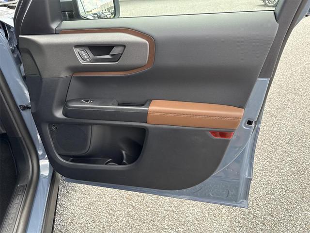 Photo of 2025 Azure Gray Metallic Tri-Coat Ford Bronco Sport