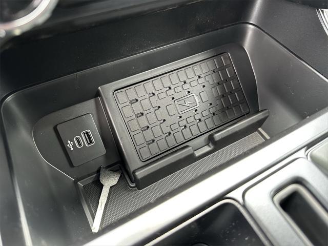 Photo of 2025 Oxford White Ford F-150
