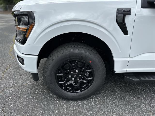 Photo of 2025 Oxford White Ford F-150