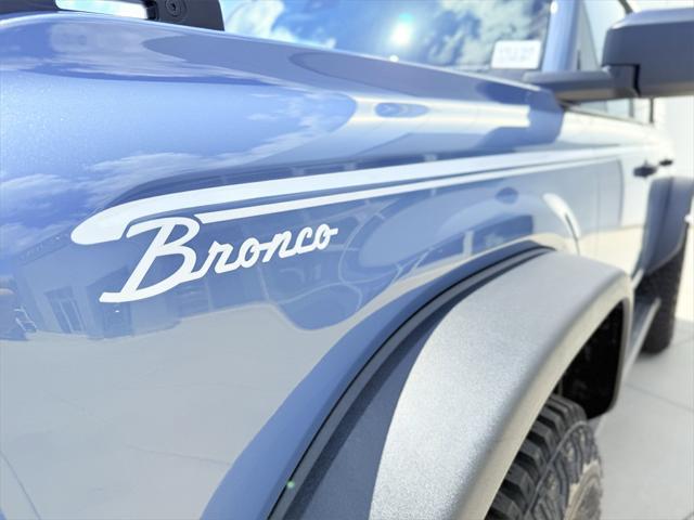 Photo of 2023 Azure Gray Metallic Tri-Coat Ford Bronco