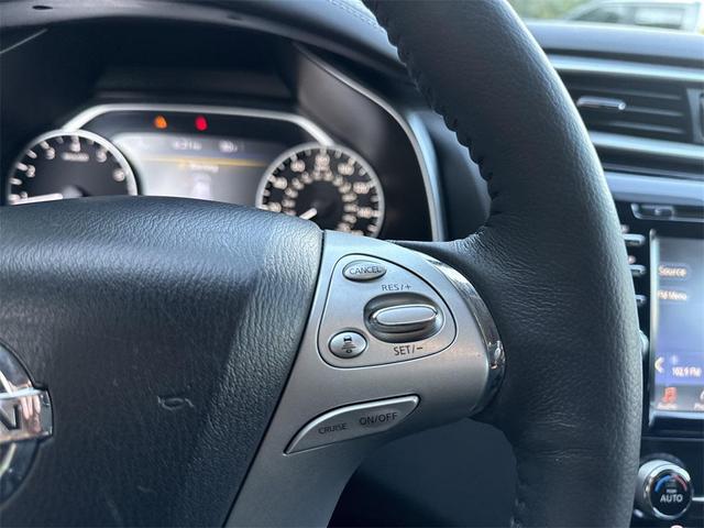 Photo of 2018 Magnetic Black Metallic Nissan Murano