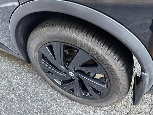 Photo of 2018 Magnetic Black Metallic Nissan Murano