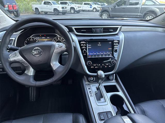 Photo of 2018 Magnetic Black Metallic Nissan Murano