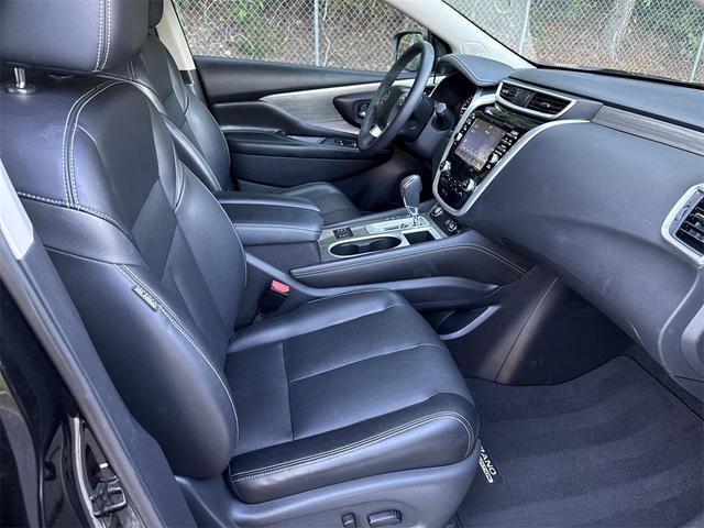 Photo of 2018 Magnetic Black Metallic Nissan Murano