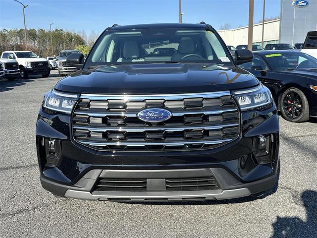 Photo of 2025 Agate Black Metallic Ford Explorer