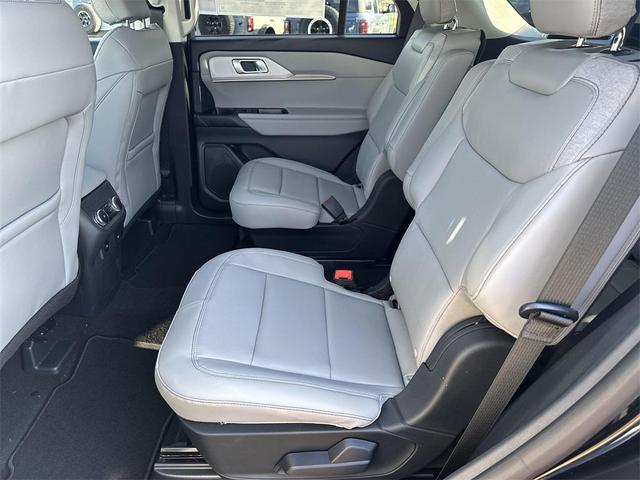Photo of 2025 Agate Black Metallic Ford Explorer
