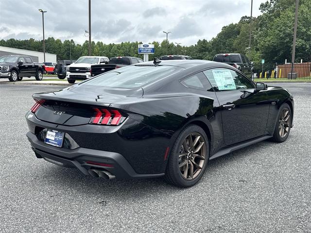 Photo of 2025 Shadow Black Ford Mustang