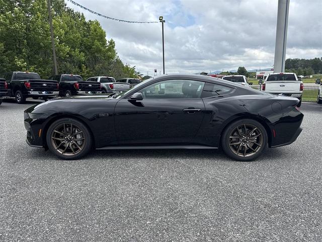 Photo of 2025 Shadow Black Ford Mustang