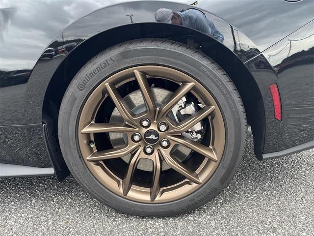Photo of 2025 Shadow Black Ford Mustang
