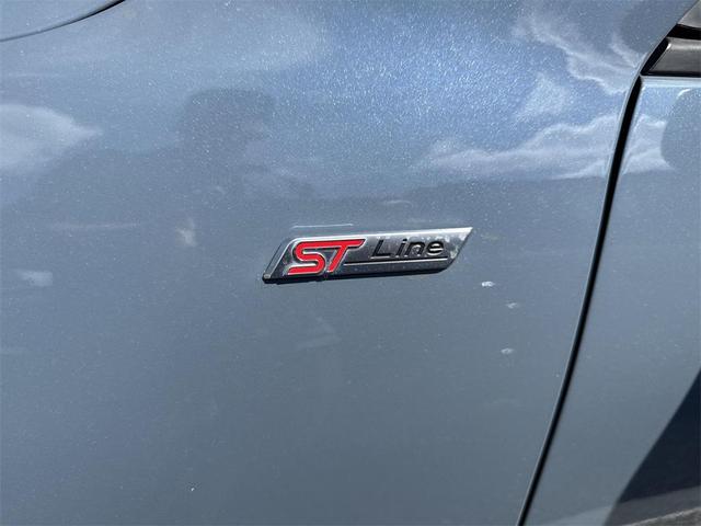 Photo of 2023 Vapor Blue Metallic Ford Escape