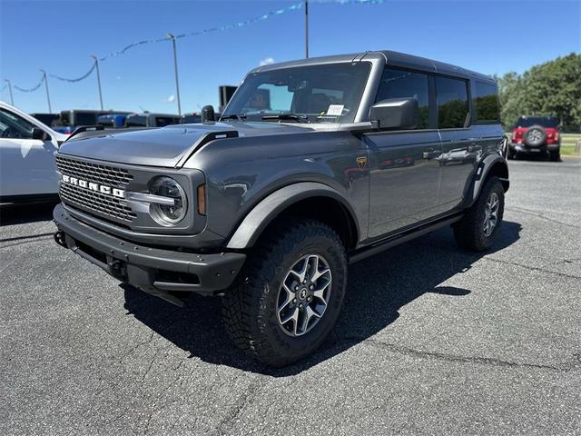 Photo of 2025 Carbonized Gray Metallic Ford Bronco