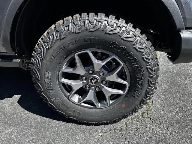 Photo of 2025 Carbonized Gray Metallic Ford Bronco