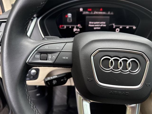 Photo of 2021 Black Metallic Audi Q5