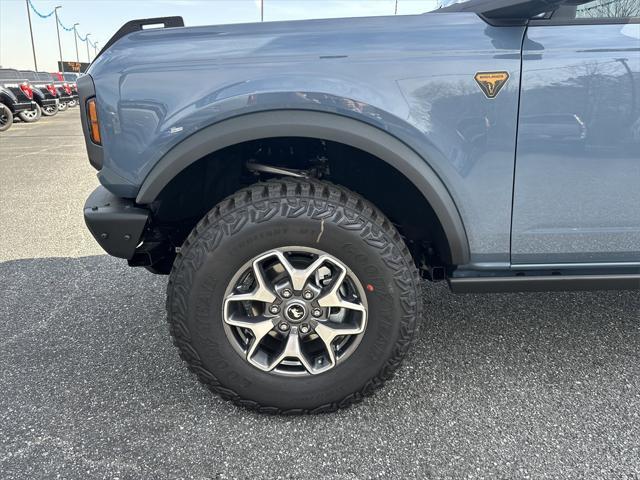 Photo of 2025 Azure Gray Metallic Tri-Coat Ford Bronco