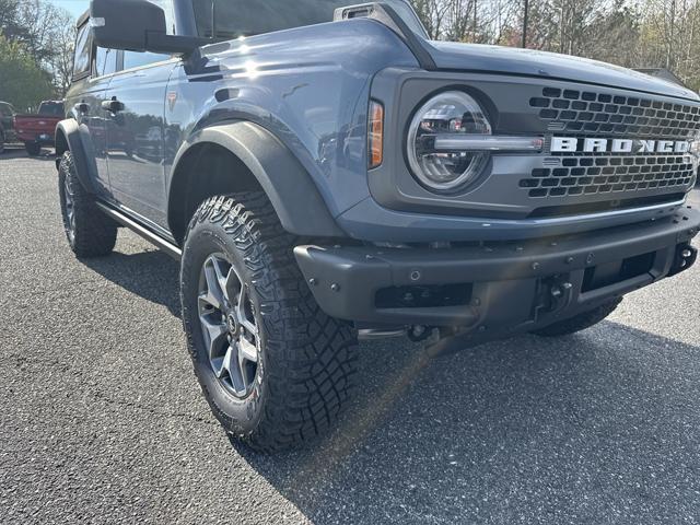 Photo of 2025 Azure Gray Metallic Tri-Coat Ford Bronco