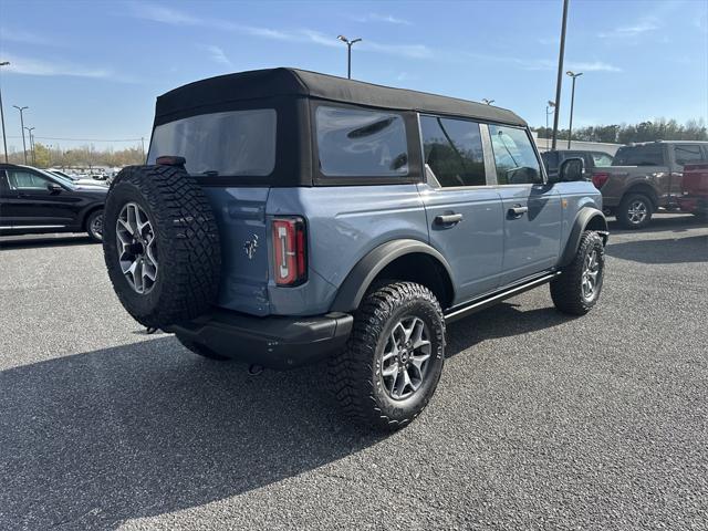 Photo of 2025 Azure Gray Metallic Tri-Coat Ford Bronco