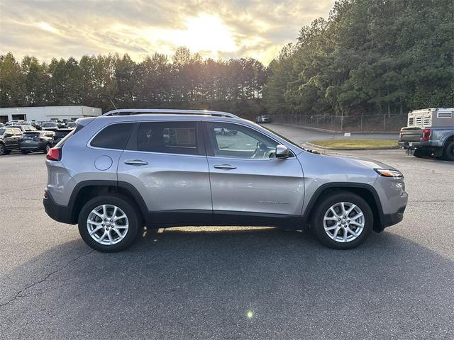 Photo of 2018 Billet Silver Metallic Clearcoat Jeep Cherokee