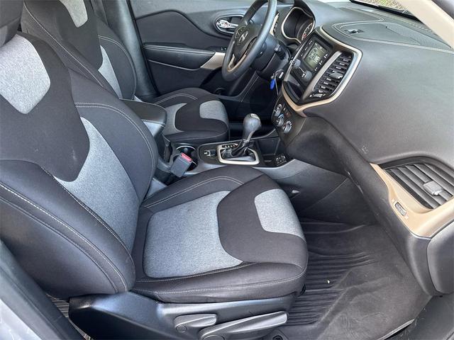 Photo of 2018 Billet Silver Metallic Clearcoat Jeep Cherokee