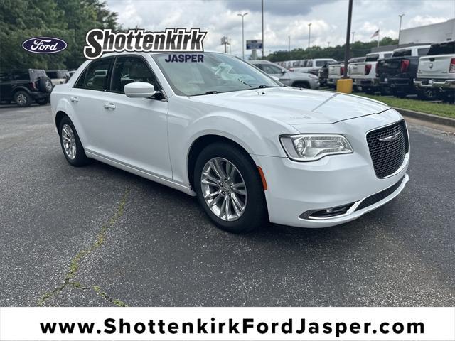 2018 Chrysler 300