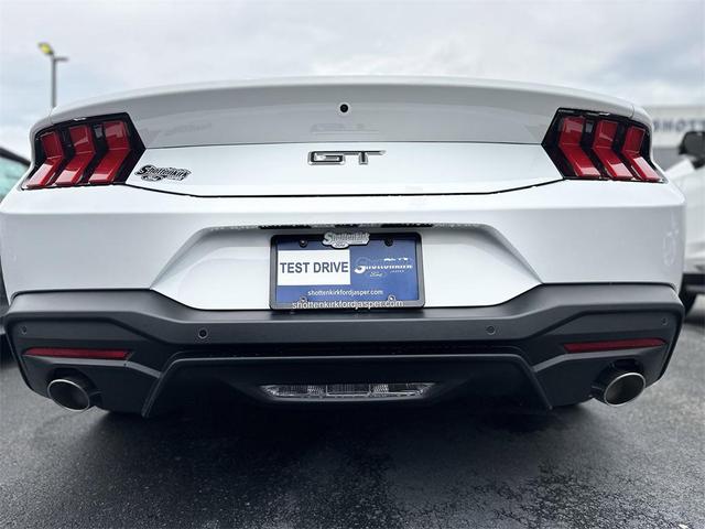 Photo of 2025 Oxford White Ford Mustang