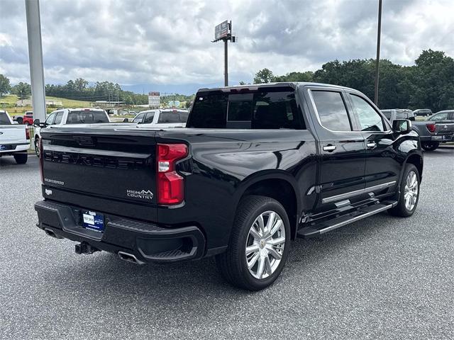Photo of 2022 Black Chevrolet Silverado 1500
