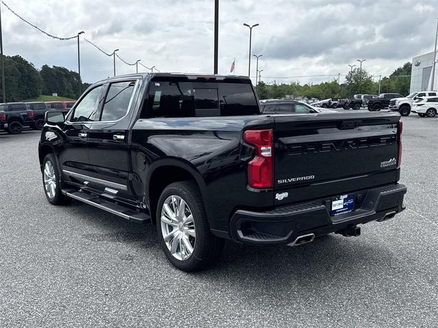 Photo of 2022 Black Chevrolet Silverado 1500