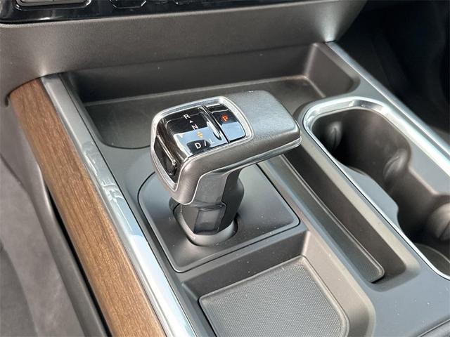 Photo of 2022 Black Chevrolet Silverado 1500